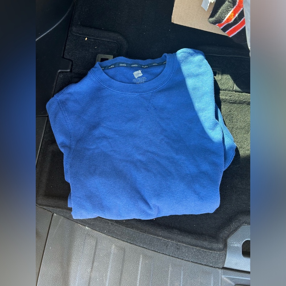 Long blue sleeve